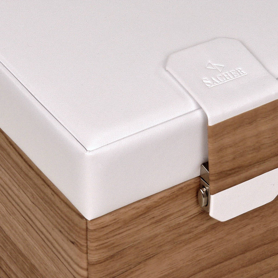 Evita Nordisk stil / Smykkeskrin i nordisk eg